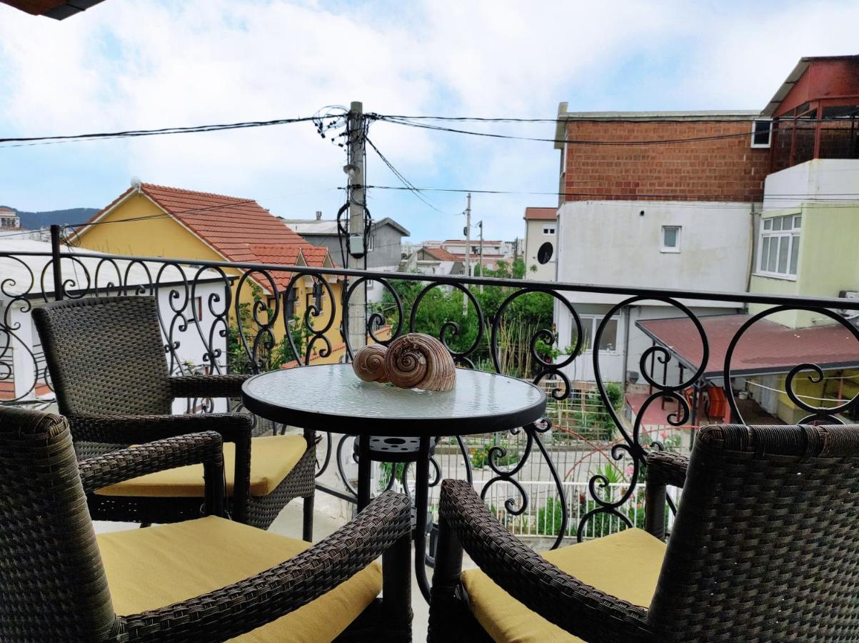 Boki Family Home De Lux Bar Exterior photo